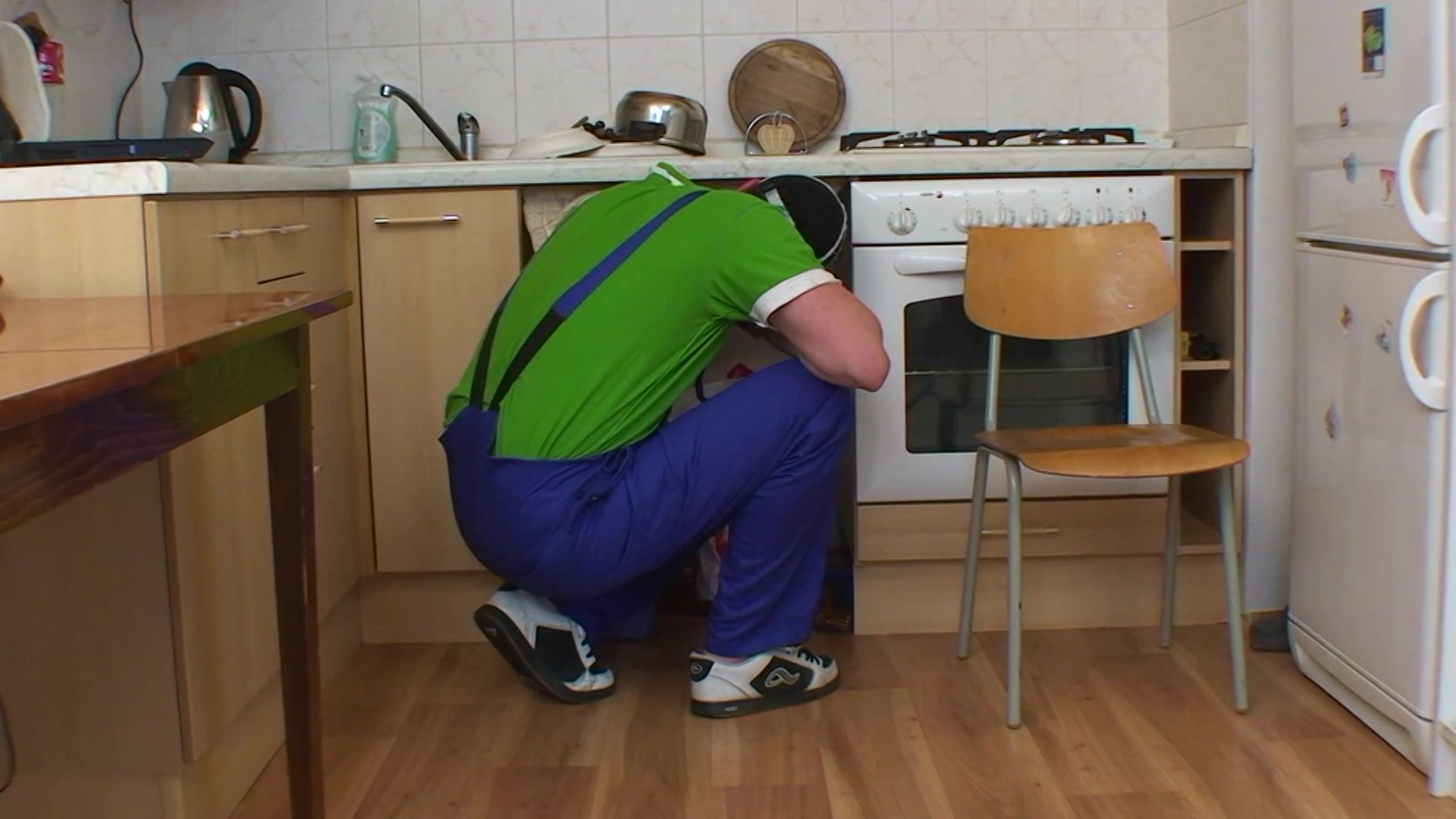 Scene 2 thumbnail