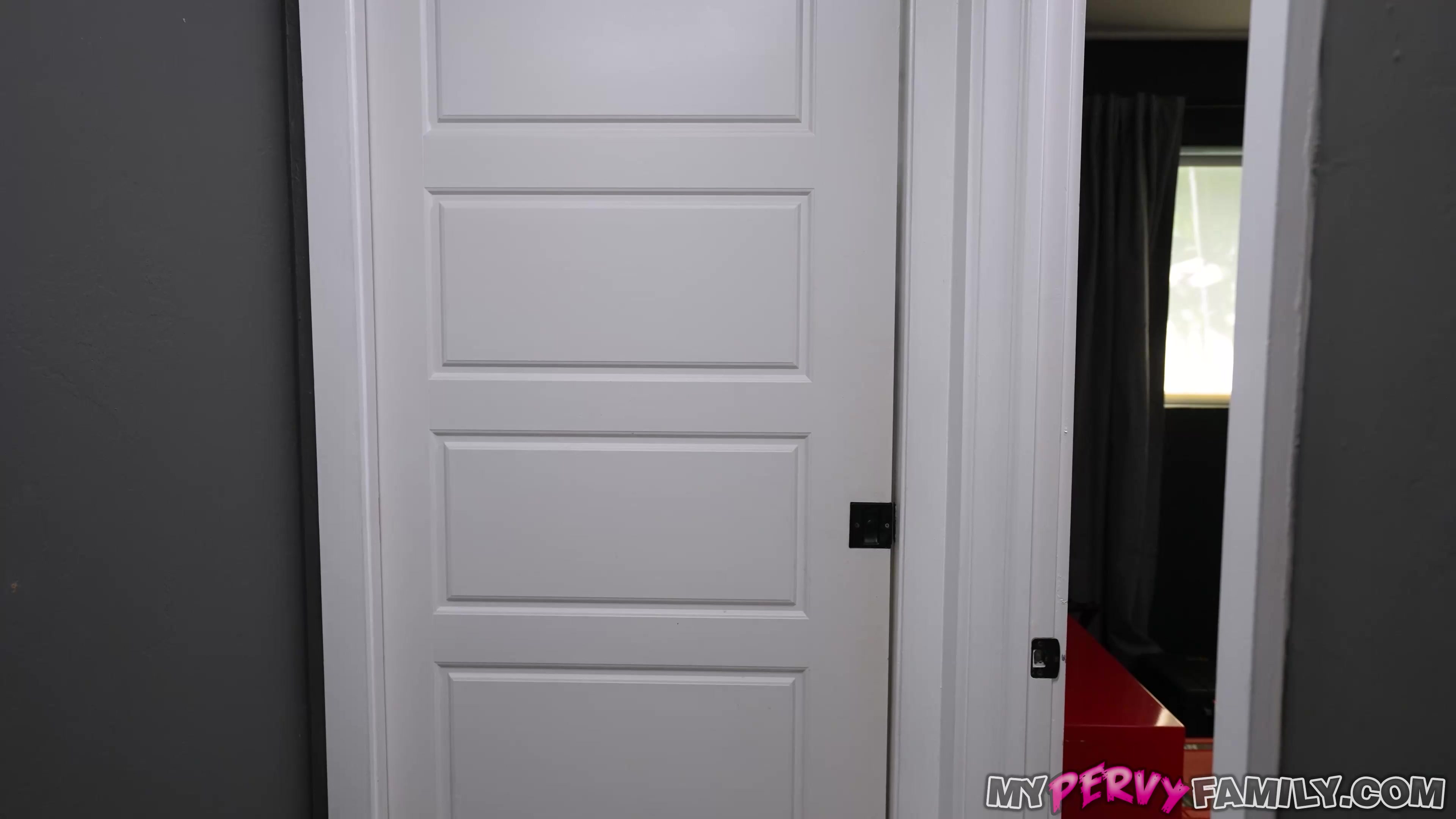 Scene 4 thumbnail