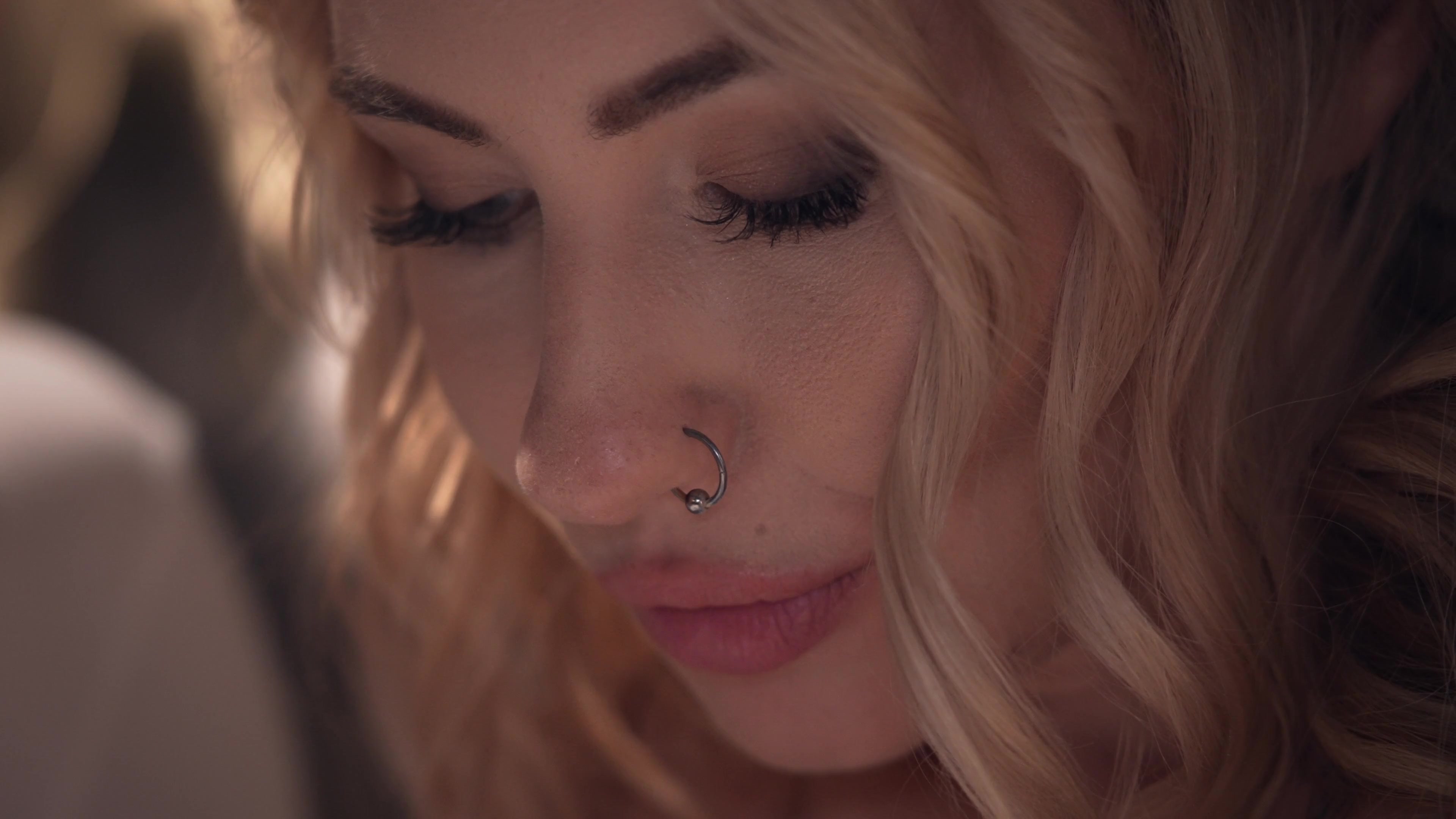 Scene 5 thumbnail