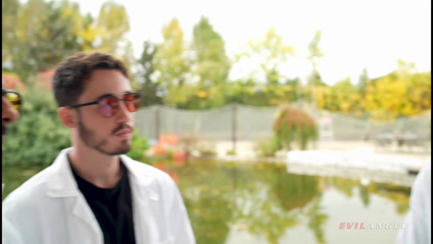 Scene 2 Frame 347