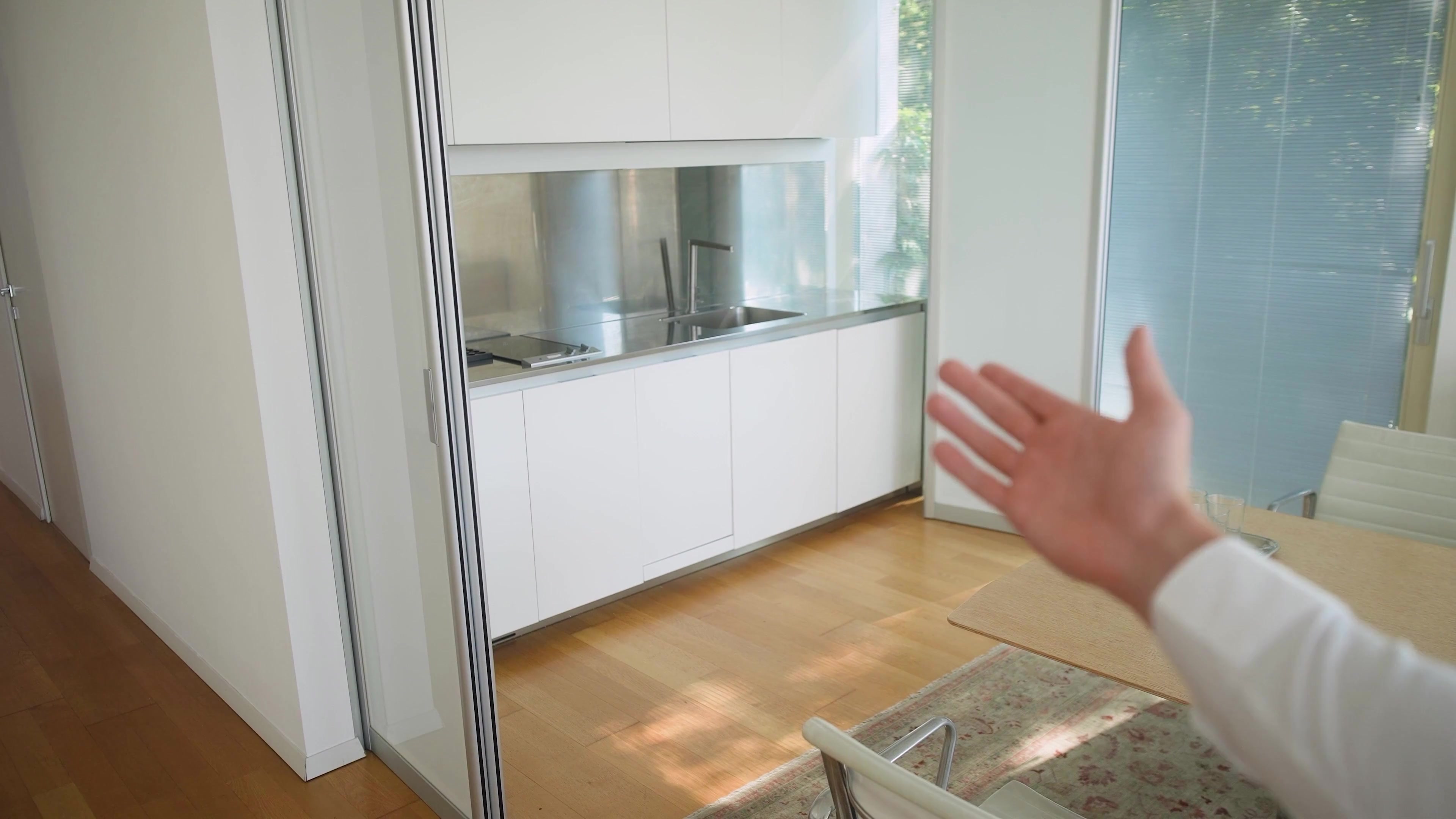 Scene 4 thumb