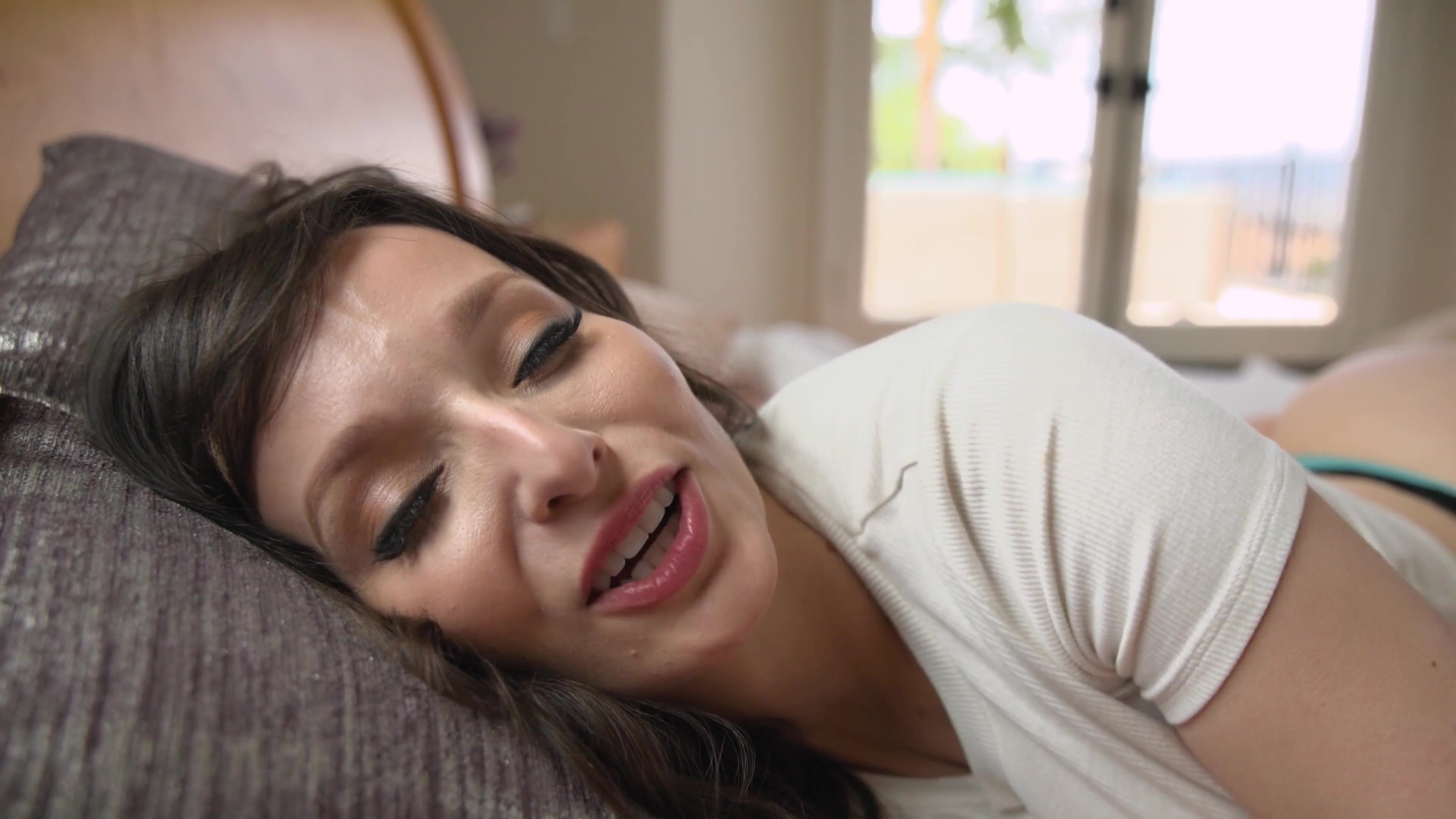 Scene 1 thumbnail