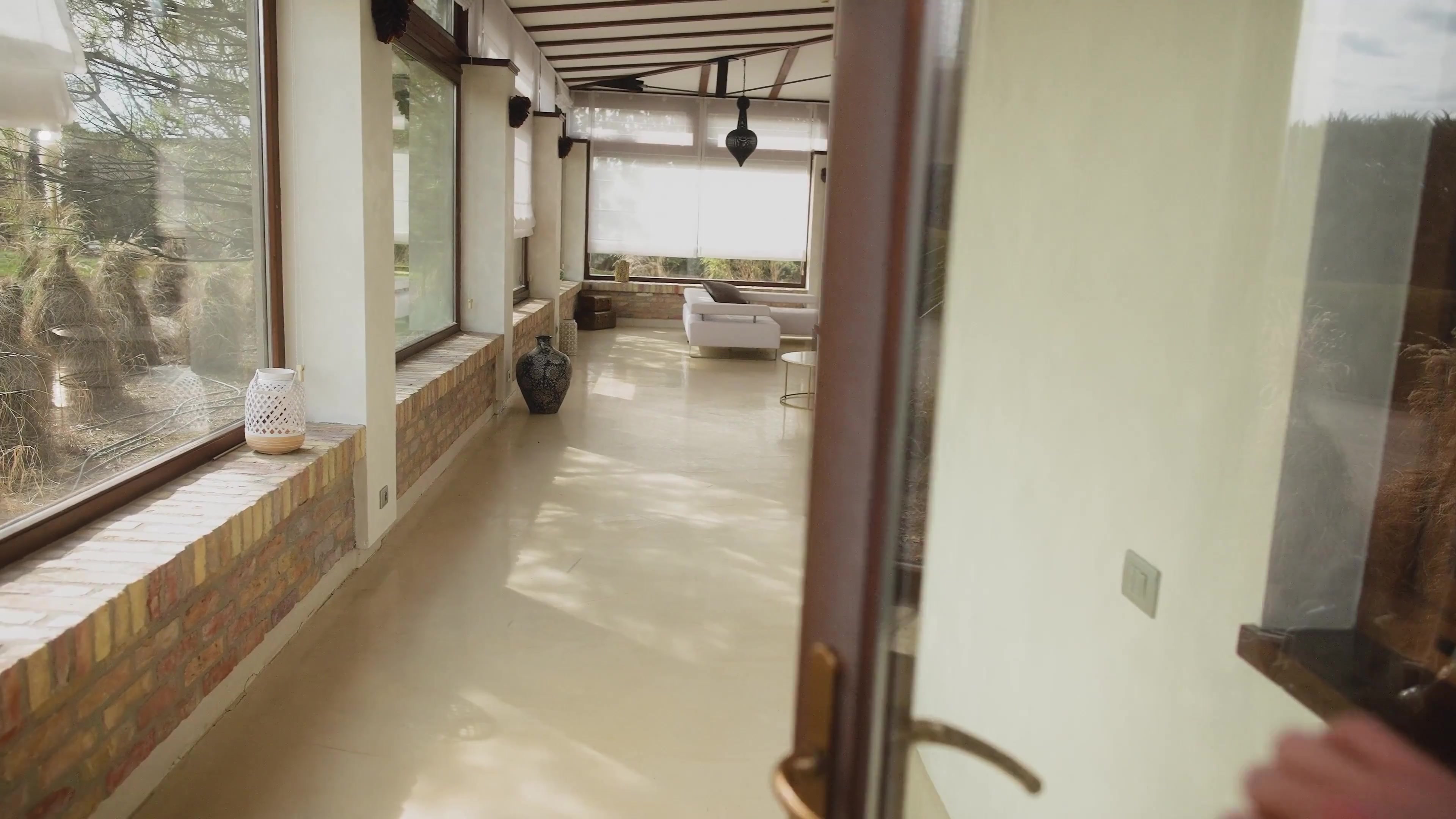 Scene 3 thumbnail