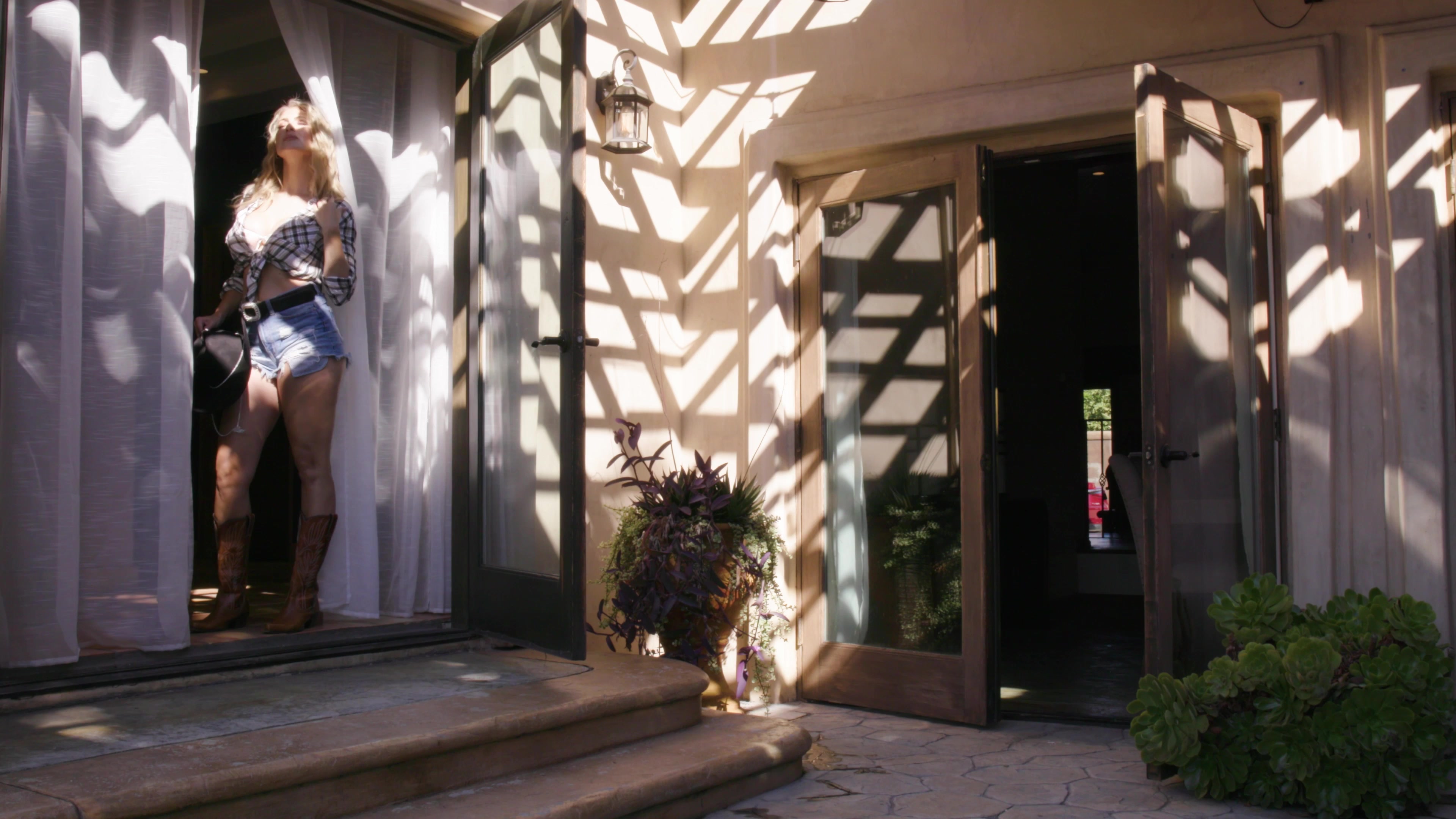 Scene 3 thumbnail
