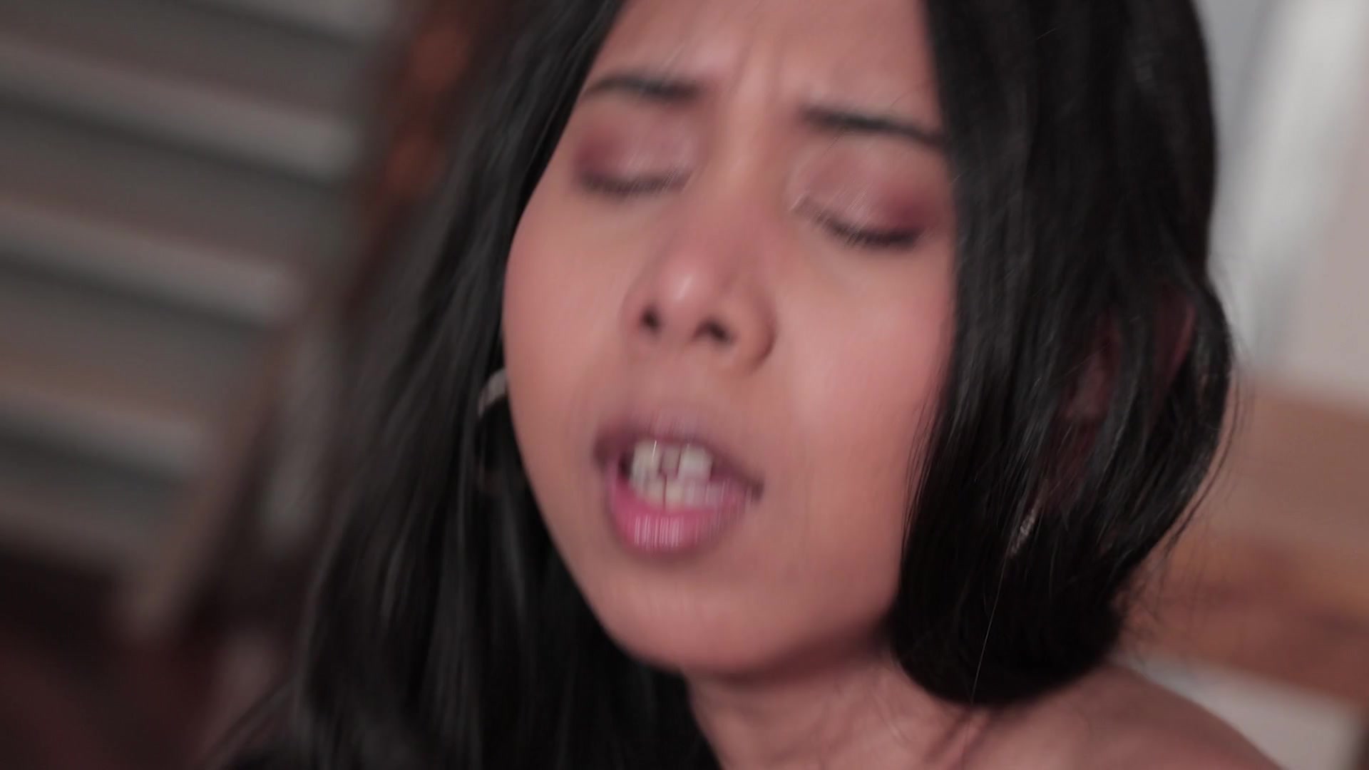 Scene 2 thumb
