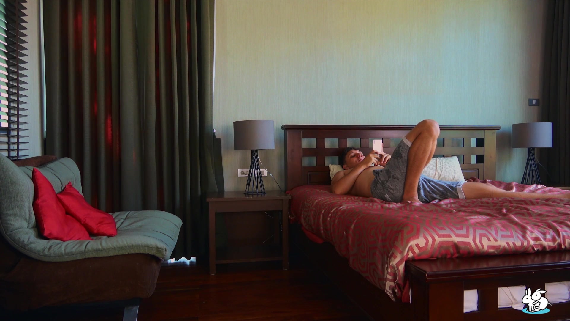 Scene 5 thumbnail