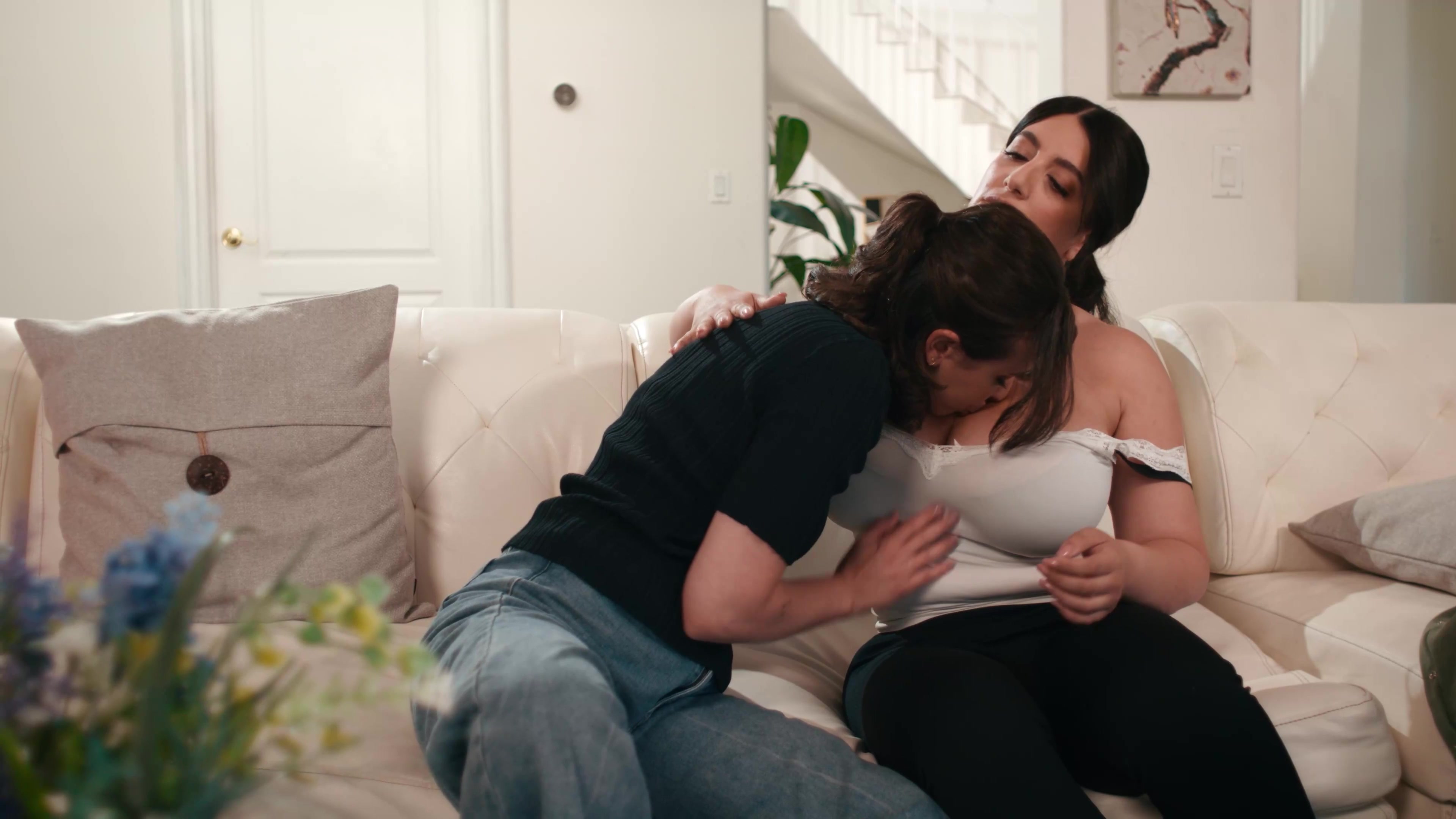 Scene 2 Frame 198