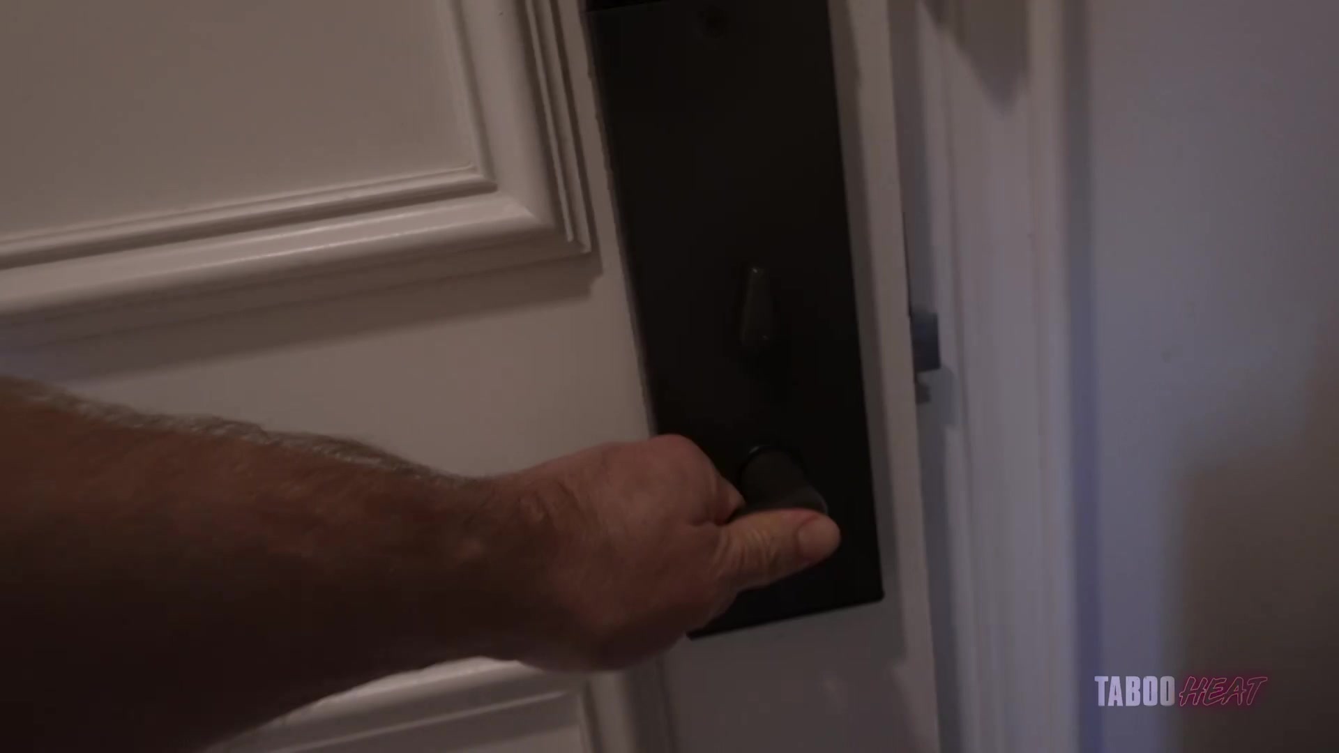 Scene 2 thumbnail