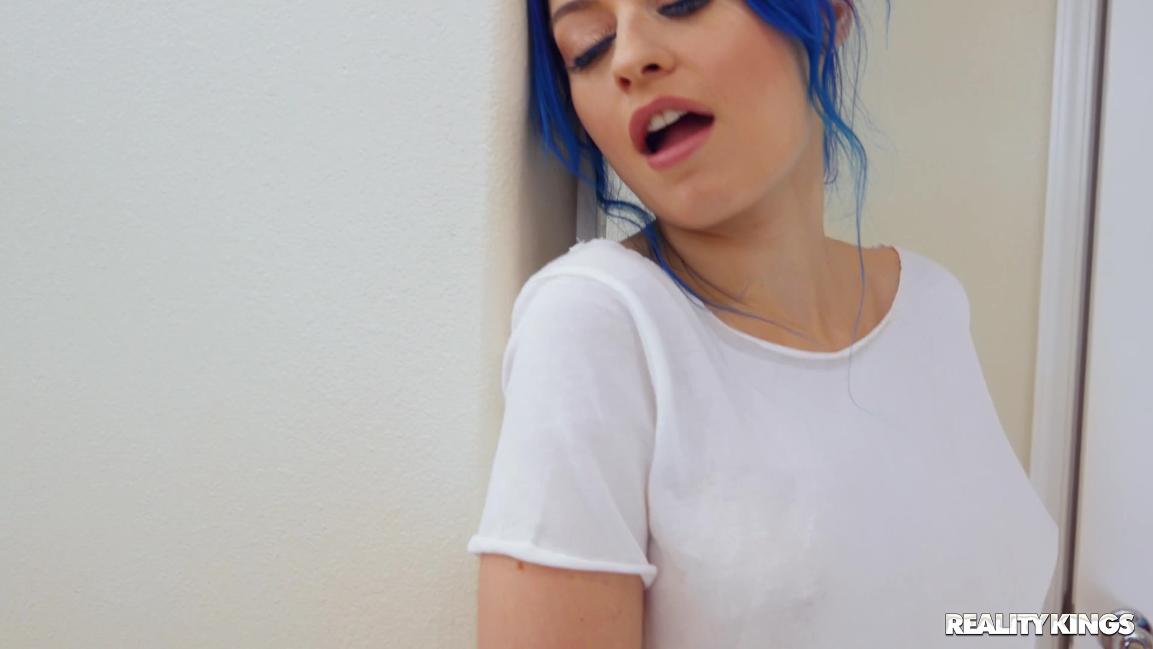Scene thumb