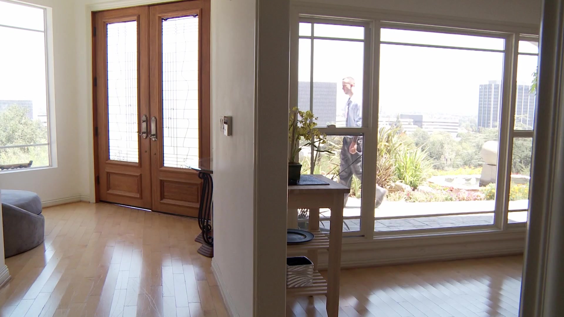 Scene 5 Frame 815