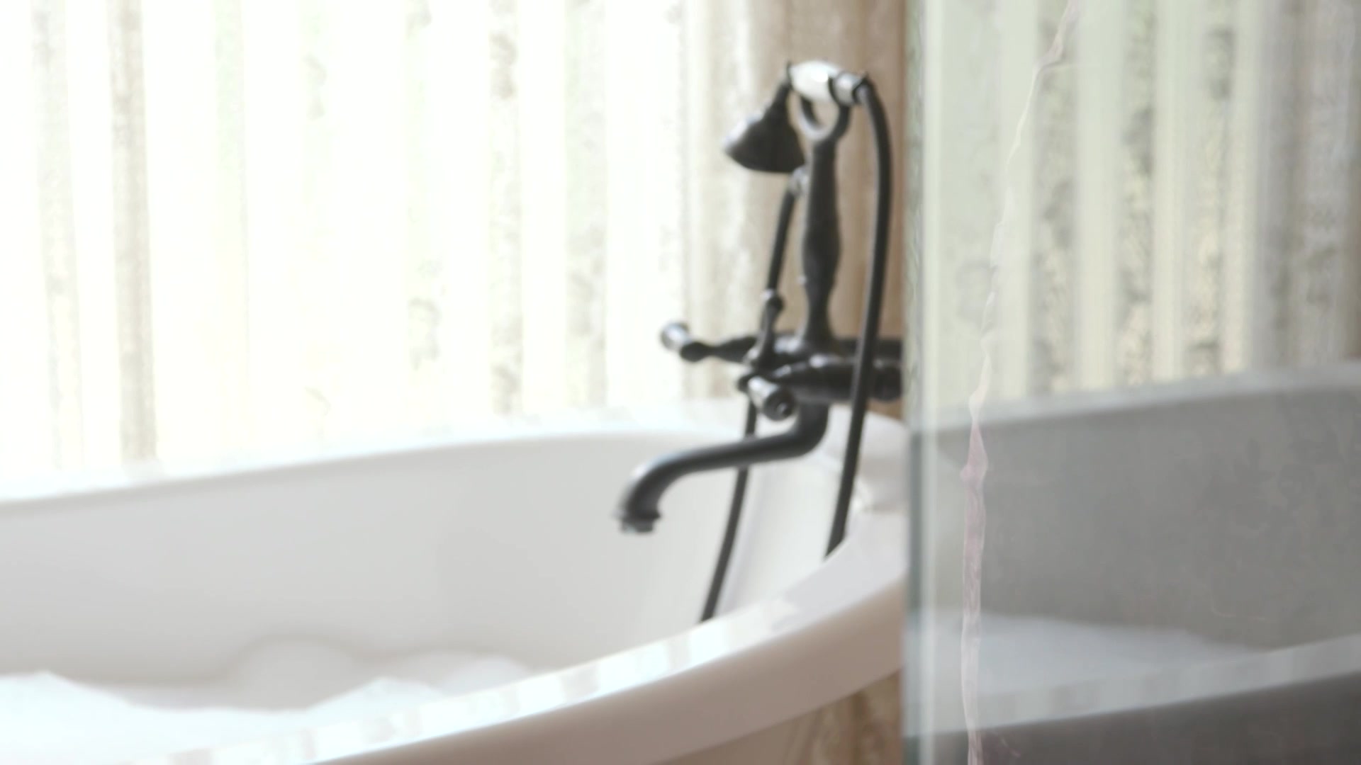Scene 4 thumbnail
