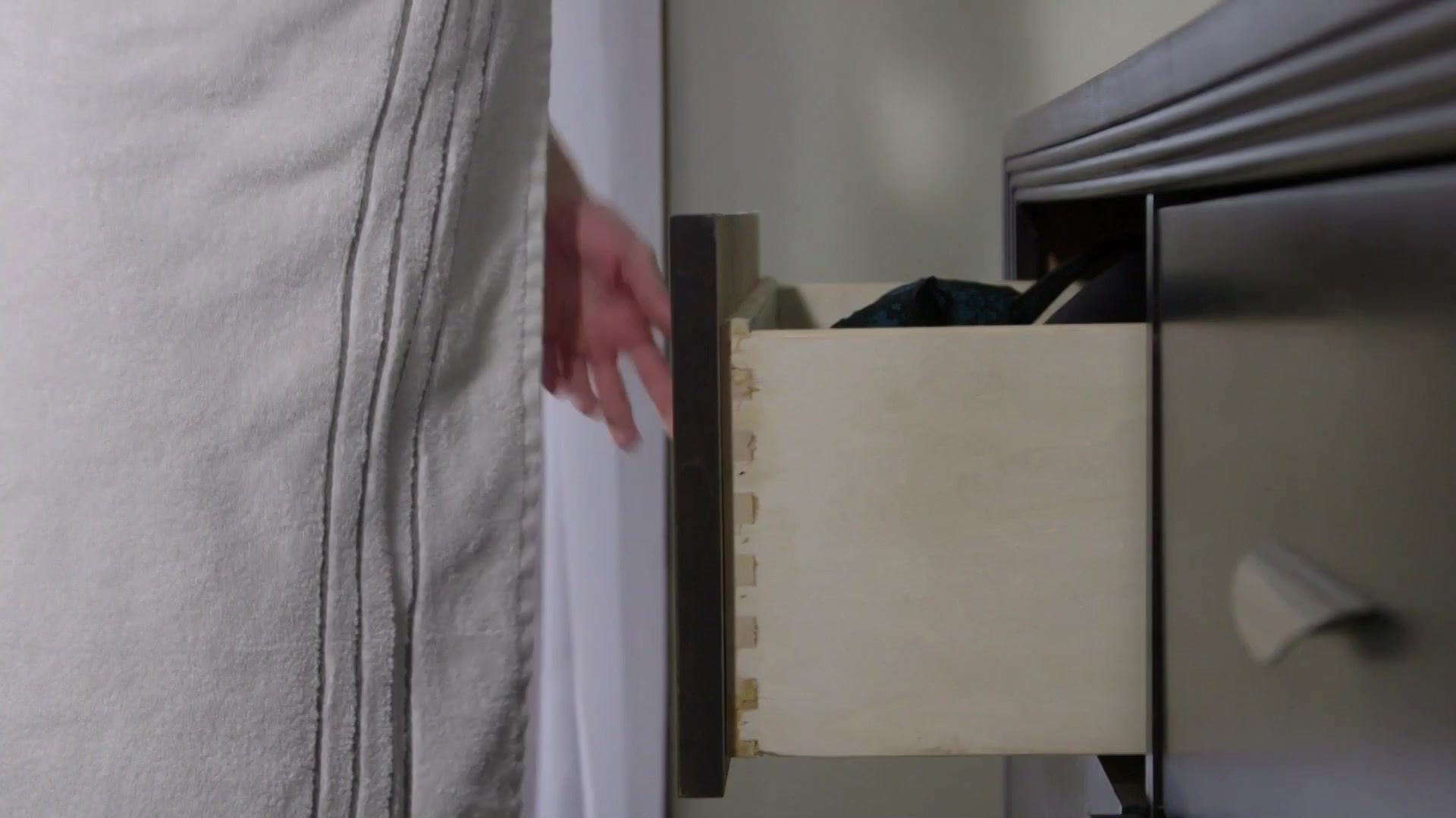 Scene 1 thumbnail