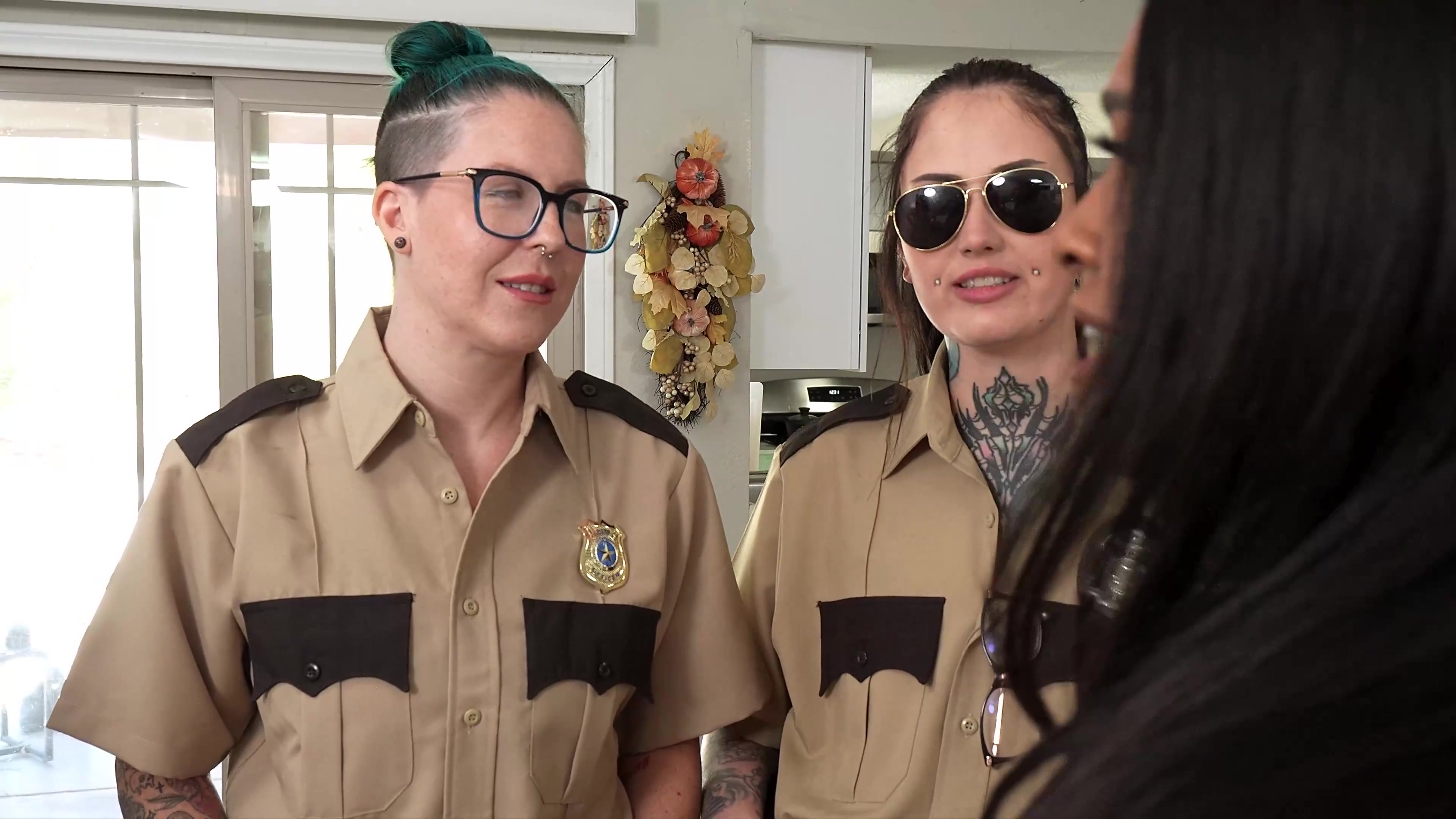 Scene 2 thumb
