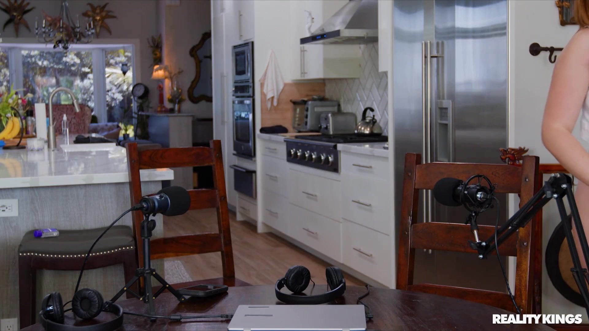 Scene 2 Frame 435