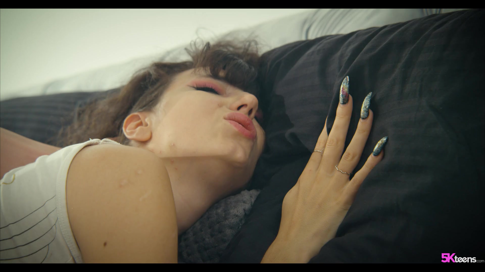 Scene thumb