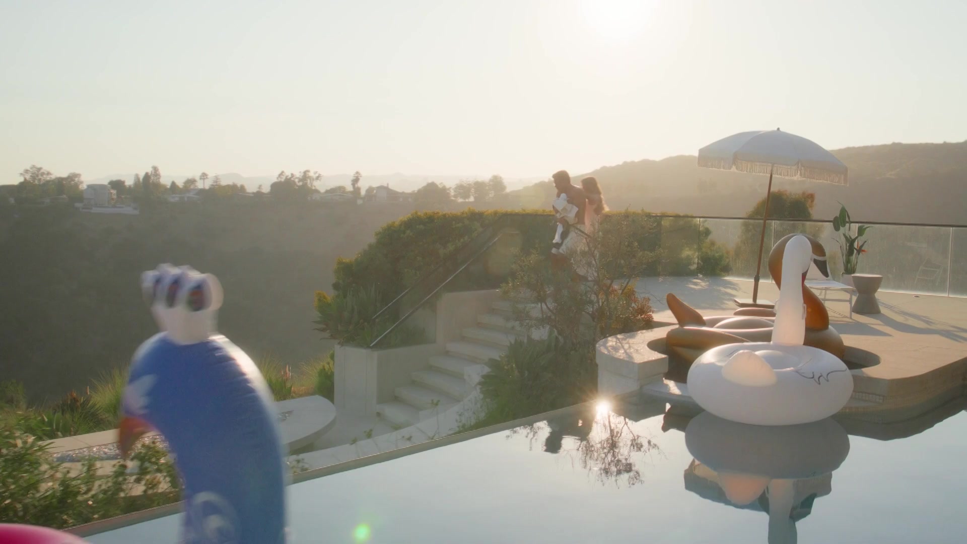 Scene 2 Frame 218