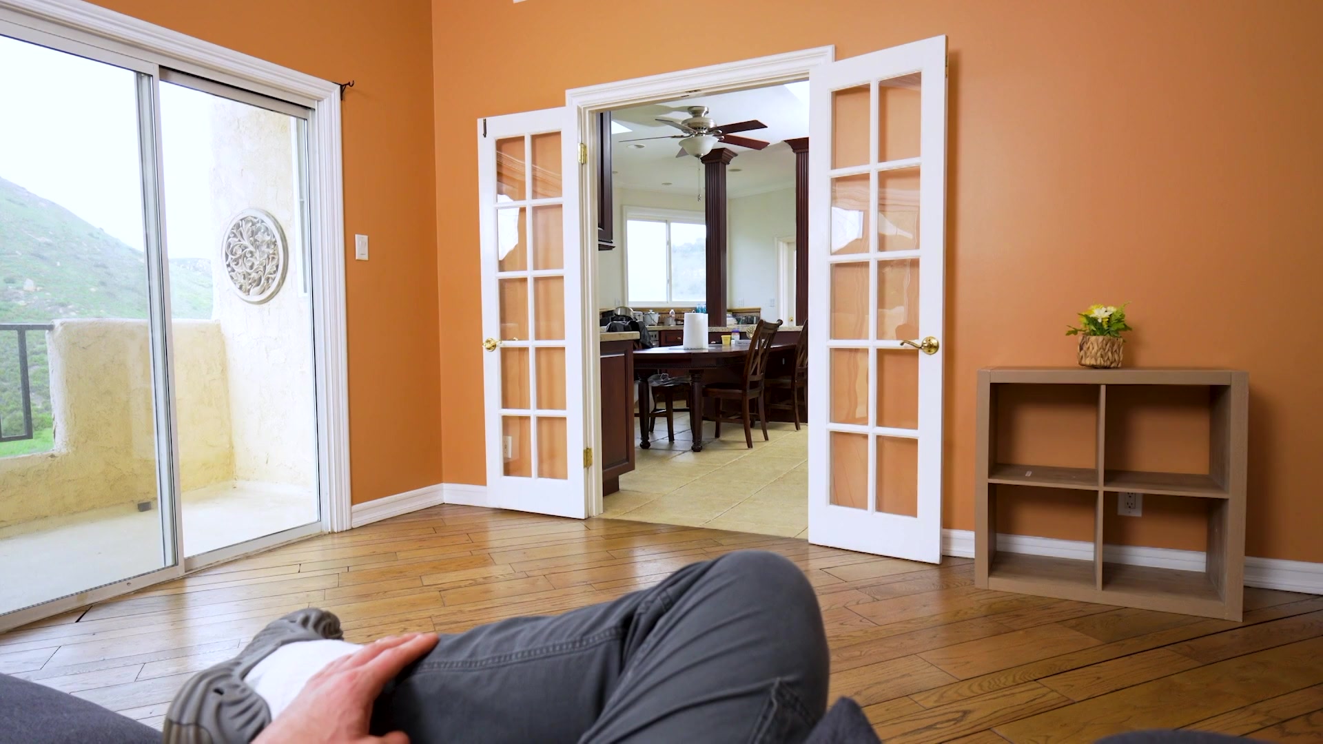 Scene 2 thumbnail