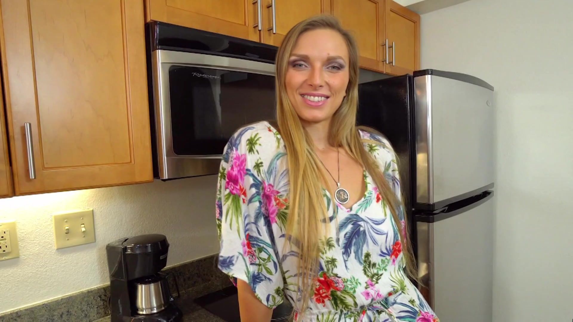 Scene 2 thumbnail