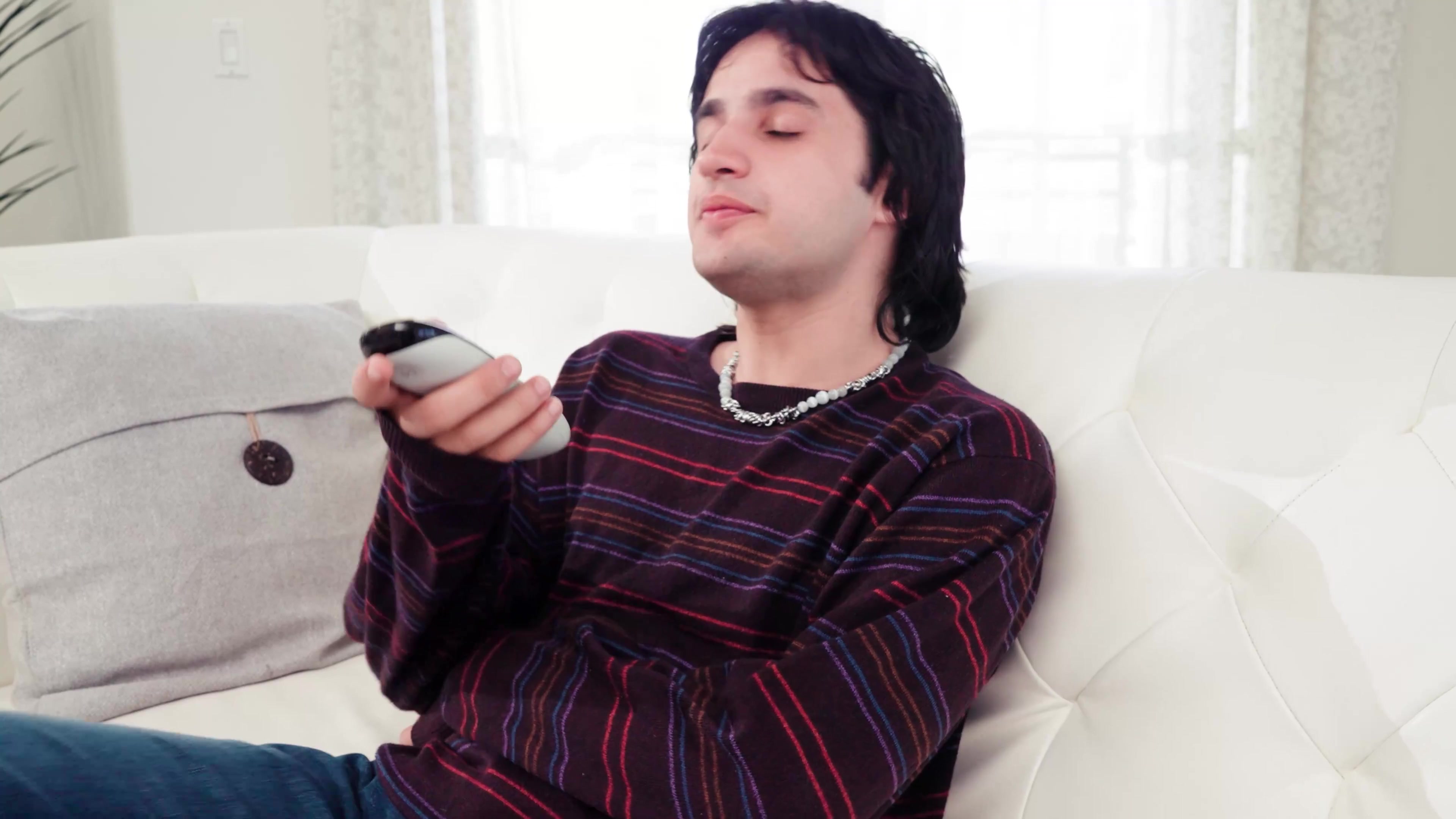 Scene 2 thumbnail