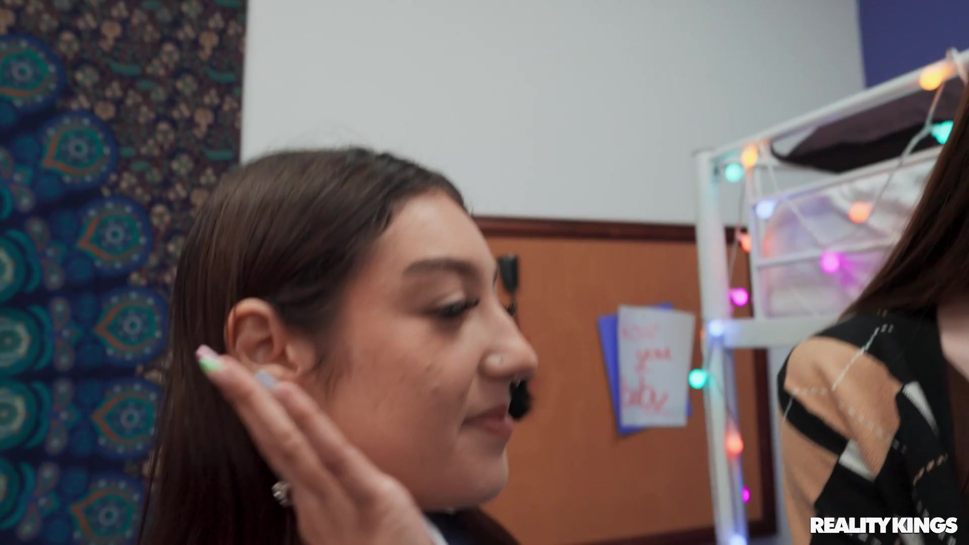 Scene thumb