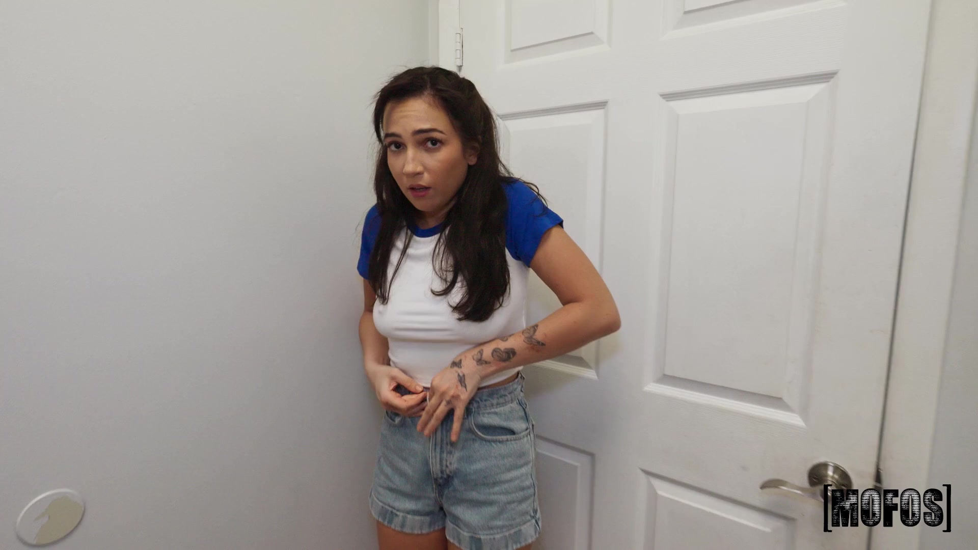 Scene 2 thumb