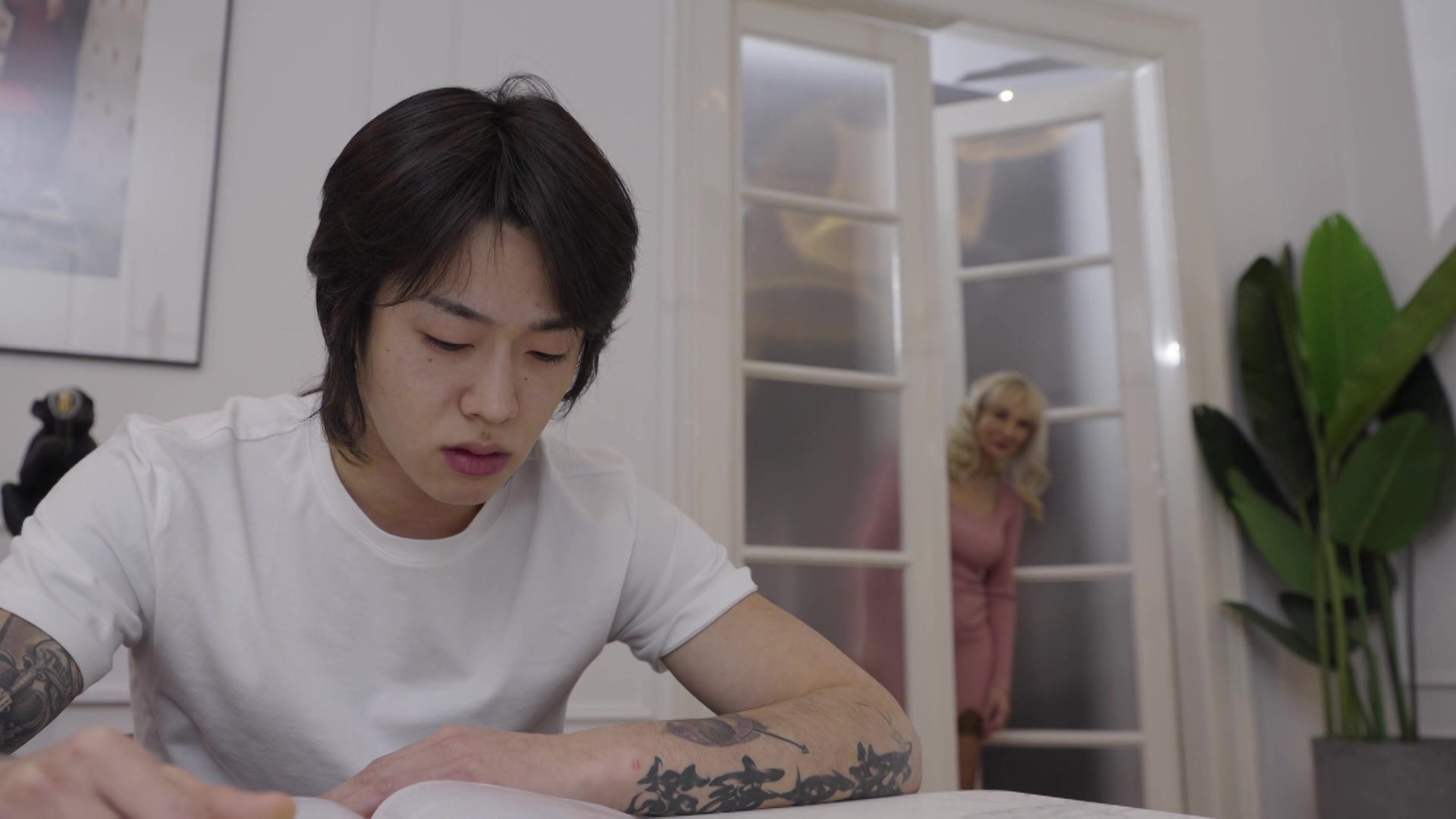 Scene 1 thumbnail